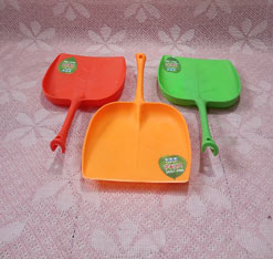 DUST PAN